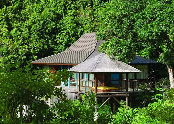 Four Seasons Seychelles 5*