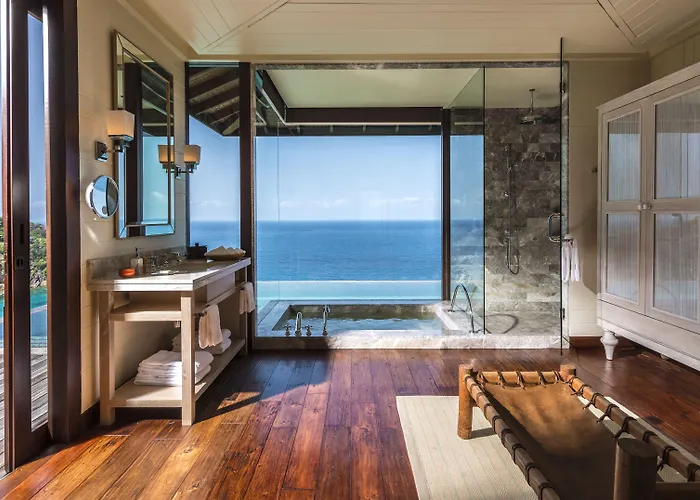 Four Seasons Seychelles 5*