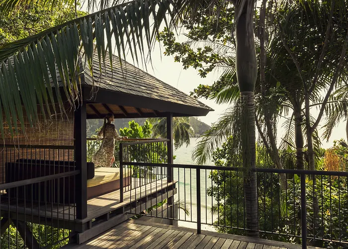Four Seasons Seychelles Resort 5*
