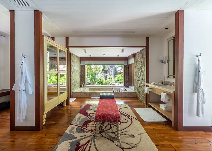 Four Seasons Seychelles